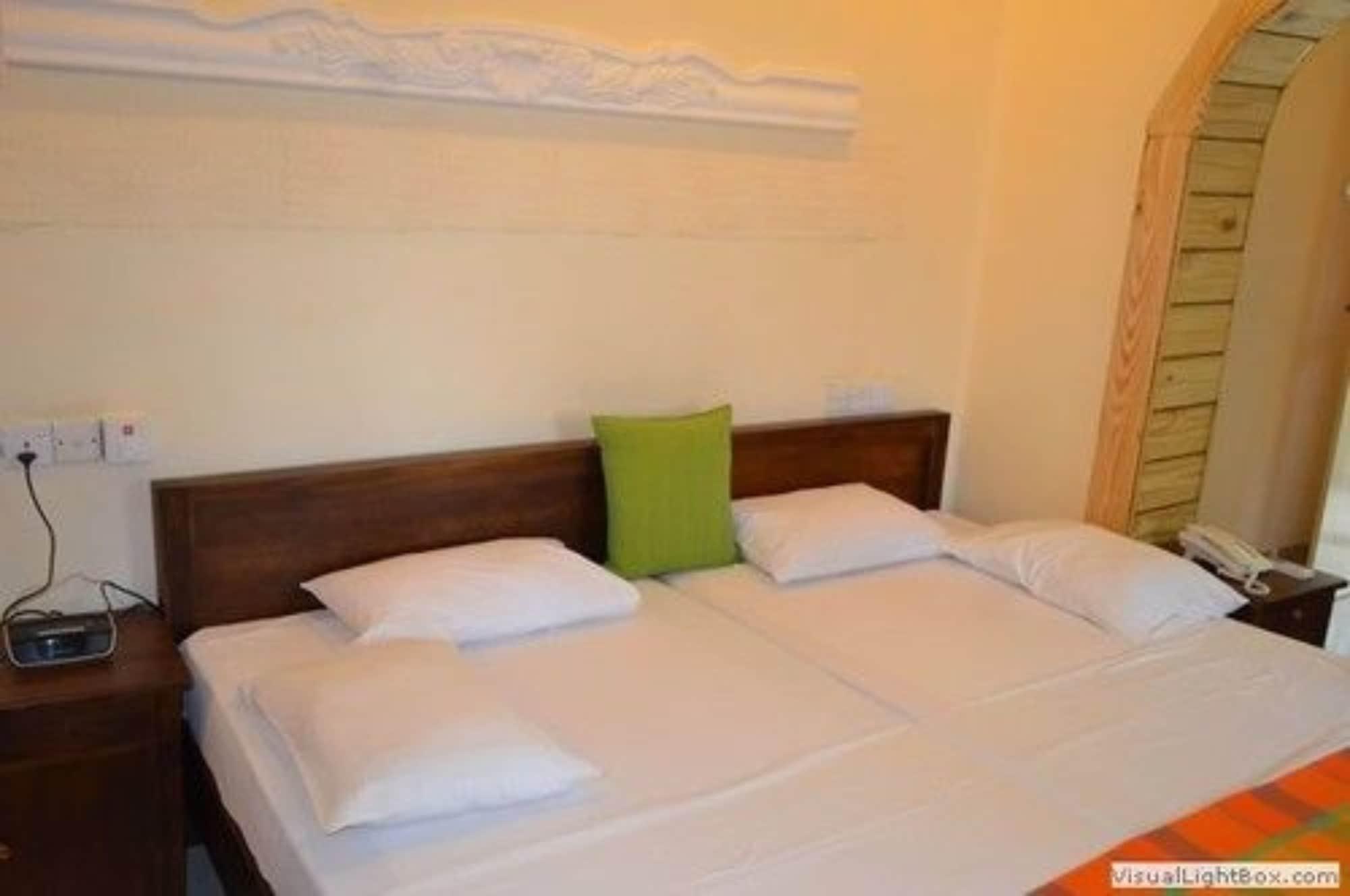 Morning Star Resorts Negombo Esterno foto