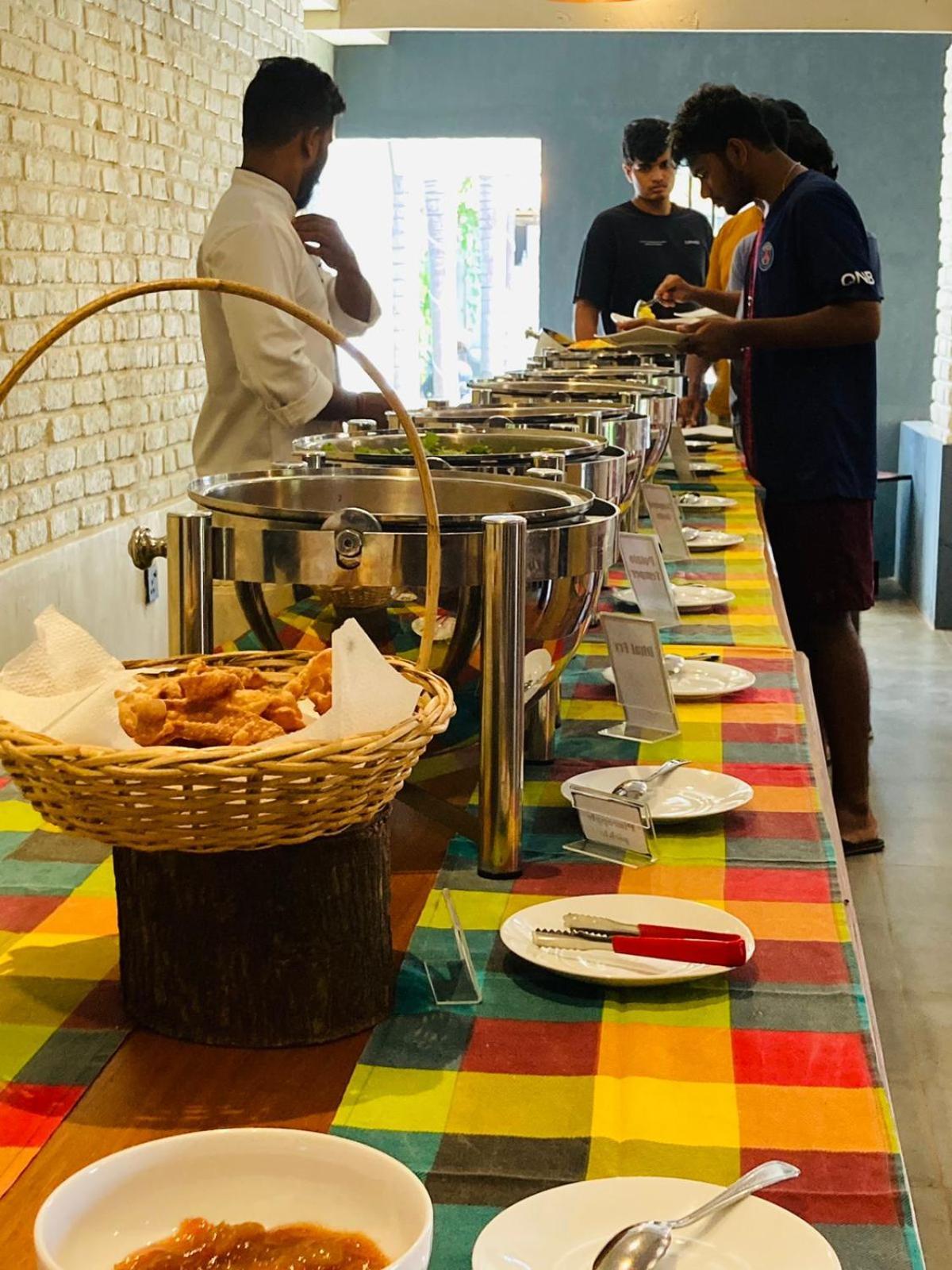 Morning Star Resorts Negombo Esterno foto