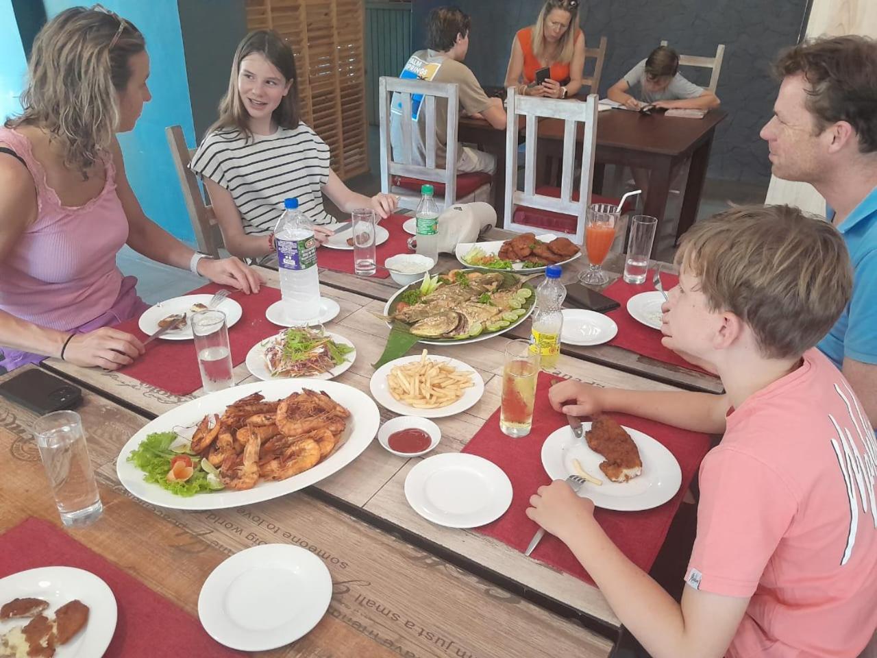 Morning Star Resorts Negombo Esterno foto